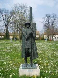 Pápa, Köztársaság liget 1. Kocsi Csergő Bálint.jpg Pápa, Köztársaság liget 1. Kocsi Csergő Bálint.jpg