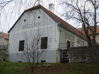 Tapolca, Templom domb 08. Múzeum 01. kép.jpg Tapolca, Templom domb 08. Múzeum 01. kép.jpg